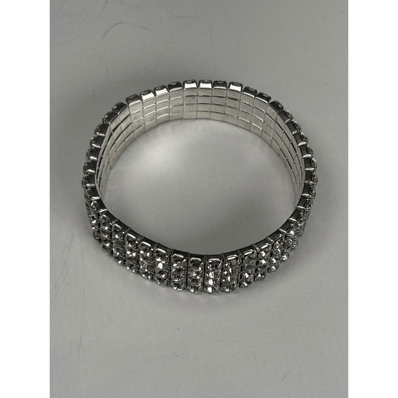 Sparkling Rhinestone Stretch Bracelet Silver Tone Glamorous Statement - Picture 2 of 4